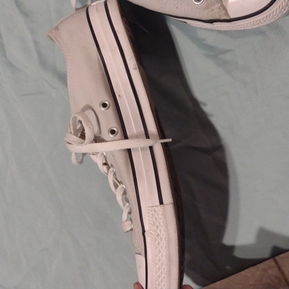 Converse - Picture 4 of 12